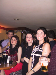 20020101-ie-achill-newyear-06-girl-w