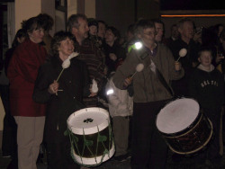 20020101-ie-achill-newyear-26-drum-w