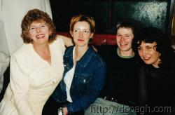 20000318-025-ie-achill-band_dance-mum_alona_martin_annette-w