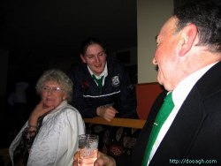 20050319-017-ie-achill-dooaghdance-bringdrink-w
