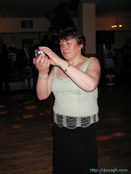 20050319-047-ie-achill-dooaghdance-maryphotographing-w