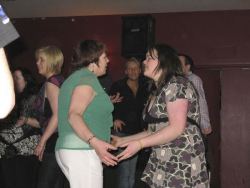 20080319035058-ie-achill-band_dance-feel_it-w