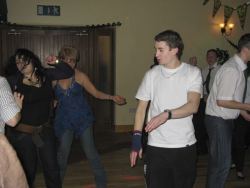 20080319035129-ie-achill-band_dance-down-w