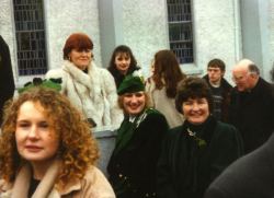 19960317-006-ie-achill-stpatsday-ladies_corner-w