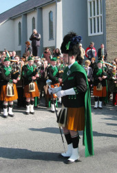 ie20030317-achill-stpats-39-leader-w