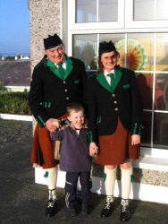 20040317-006-ie-achill-stpatricksday-justbeforeheadingback-w