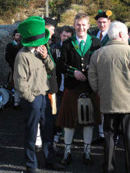 20040317-030-ie-achill-stpatricksday-gotmehat-w