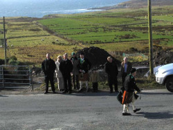 20040317-038-ie-achill-stpatricksday-earlypositioning-w