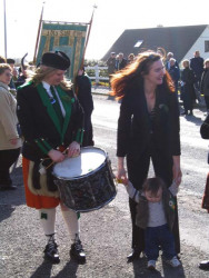 20040317-049-ie-achill-stpatricksday-keelsters-w