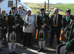 20040317-076-ie-achill-stpatricksday-greenfields-w
