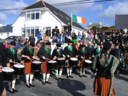 20040317-085-ie-achill-stpatricksday-rattlethebeat-w