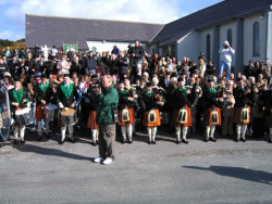20040317-087-ie-achill-stpatricksday-oneshadow-w