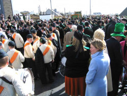 20040317-098-ie-achill-stpatricksday-paradelineup-w