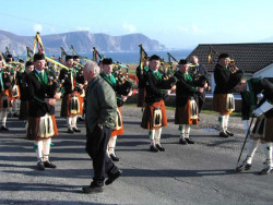 20040317-112-ie-achill-stpatricksday-stashthecash-w