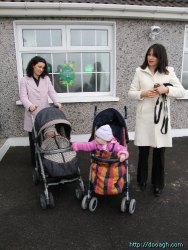 20050317-007-ie-achill-family-buggylineup-w