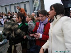 20050317-047-ie-achill-stpatricksday-glovesoff-w