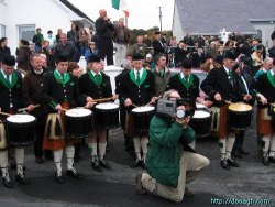 20050317-070-ie-achill-stpatricksday-drumon-w