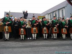 20050317-076-ie-achill-stpatricksday-groundview-w
