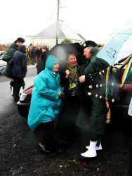 20070317-021-ie-achill-stpatsdayparade-trying_to_shelter-w