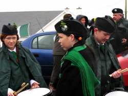 20070317-029-ie-achill-stpatsdayparade-holding_the_sticks-w