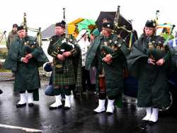 20070317-054-ie-achill-stpatsdayparade-odd_one_out-w