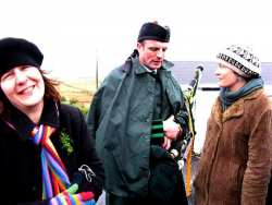20070317-086-ie-achill-stpatsdayparade-ann_john_siobhan-w
