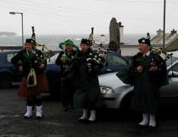 20070317-119-ie-achill-stpatsdayparade-behind_the_sea-w