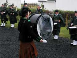 20070317-163-ie-achill-stpatsdayparade-banging_on-w