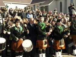 20080317104919-ie-achill-st_patricks_day-attention-s