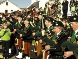20080317105153-ie-achill-st_patricks_day-tall_guard-s