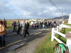20110317090251-ie-achill-carolann-followers-w