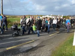20110317090256-ie-achill-carolann-braes-w