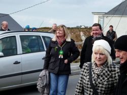 20110317103220-ie-achill-carolann-deirdre_james-w