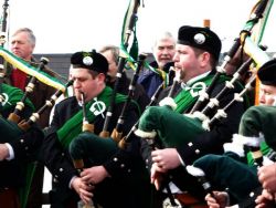 20110317103314-ie-achill-carolann-serious-w