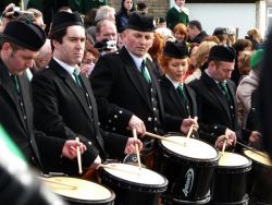 20110317103407-ie-achill-carolann-rattling-w